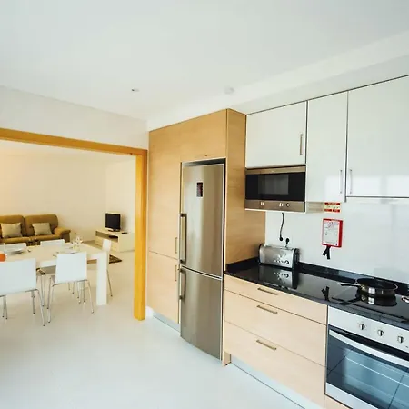 Апартаменты Muralha - By Sch *