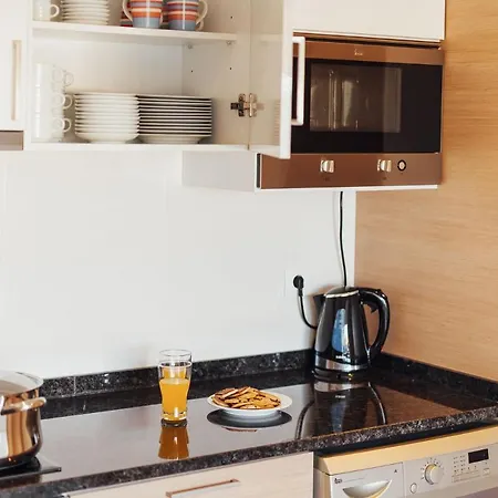 Apartamento Muralha - By Sch *