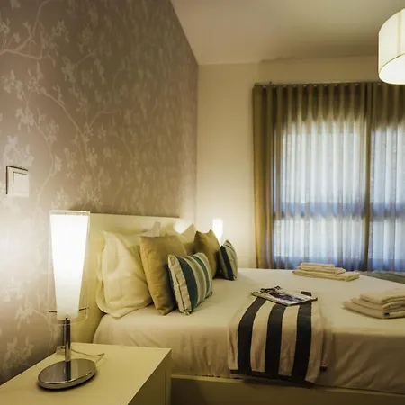 Апартаменты Muralha - By Sch Назаре