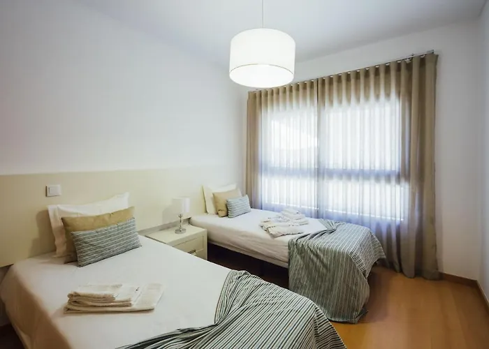 Apartment Muralha - By Sch